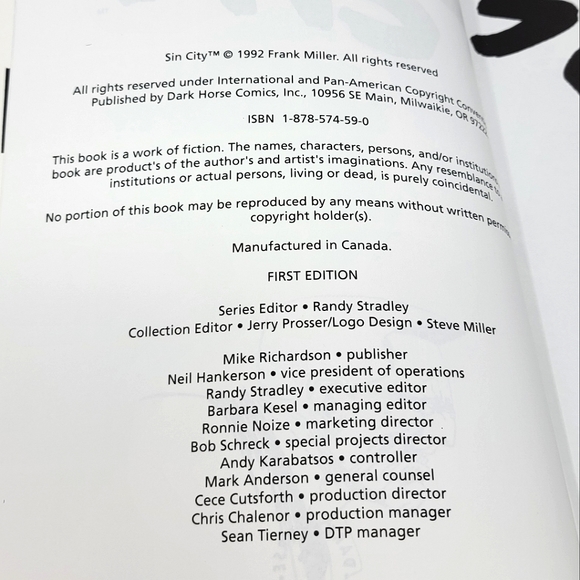 FIRST EDITION Sin City  Frank Miller Paperback. Publisher Dark Horse 1992 - Picture 4 of 4